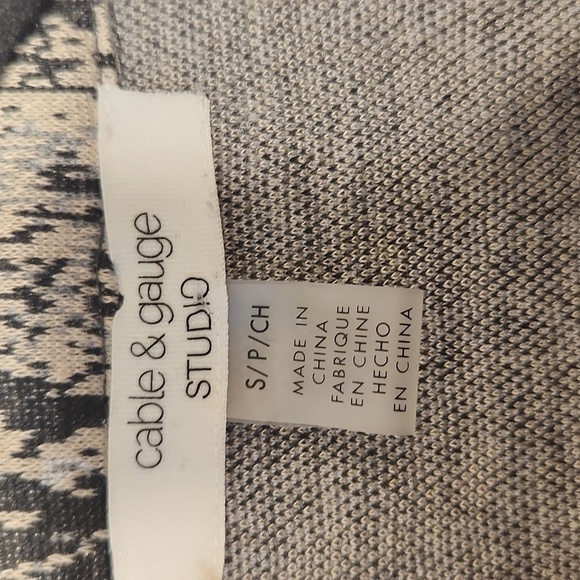 cable & gauge Studio Women's Snakeskin Print Long Sleeve Zip Front Top Size SP - Picture 3 of 11